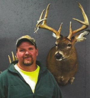 Raymond F Houtz Jr 127-4
